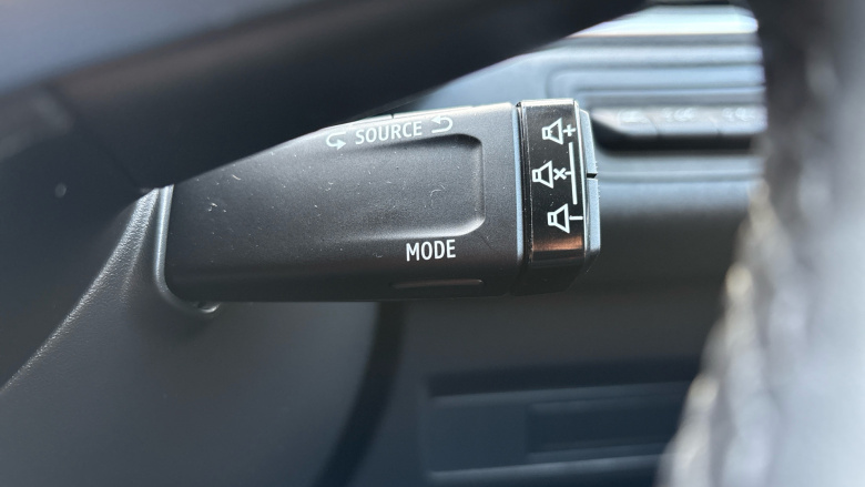 Renault Captur 1.6 E-Tech full hybrid 145 Evolution 5dr Auto Hybrid Hatchback